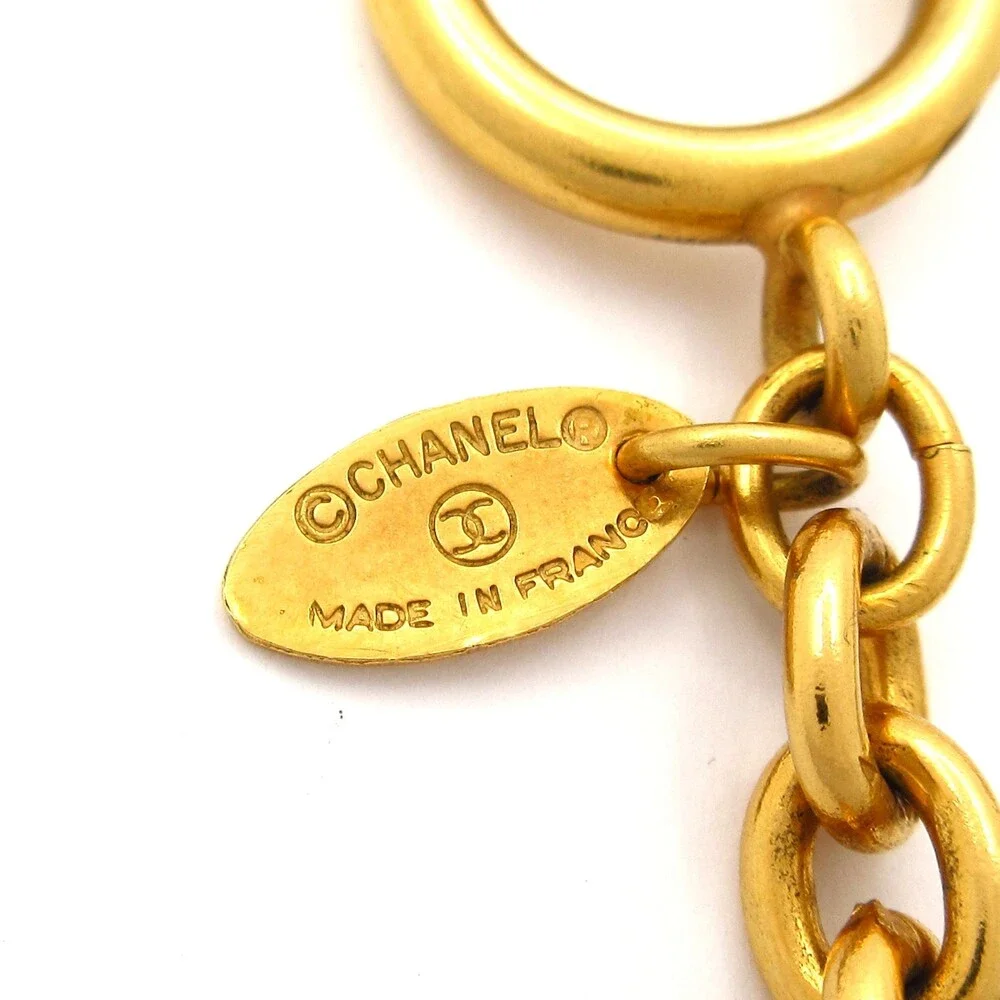 CHANEL necklace gold